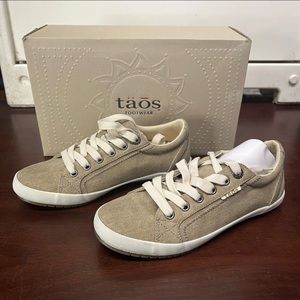 New Taos Star Khaki Wash Canvas Low Top Sneaker Women's Size 7M STA12844 (READ)